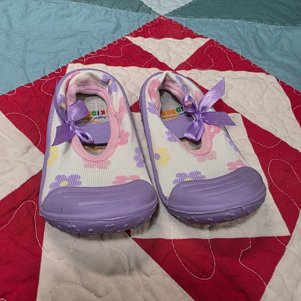 Skidders Mary Jane Shoes Baby Girl Size 6 18M Purple Floral Bow Slip On Slippers